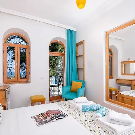 Turkuaz Kaş